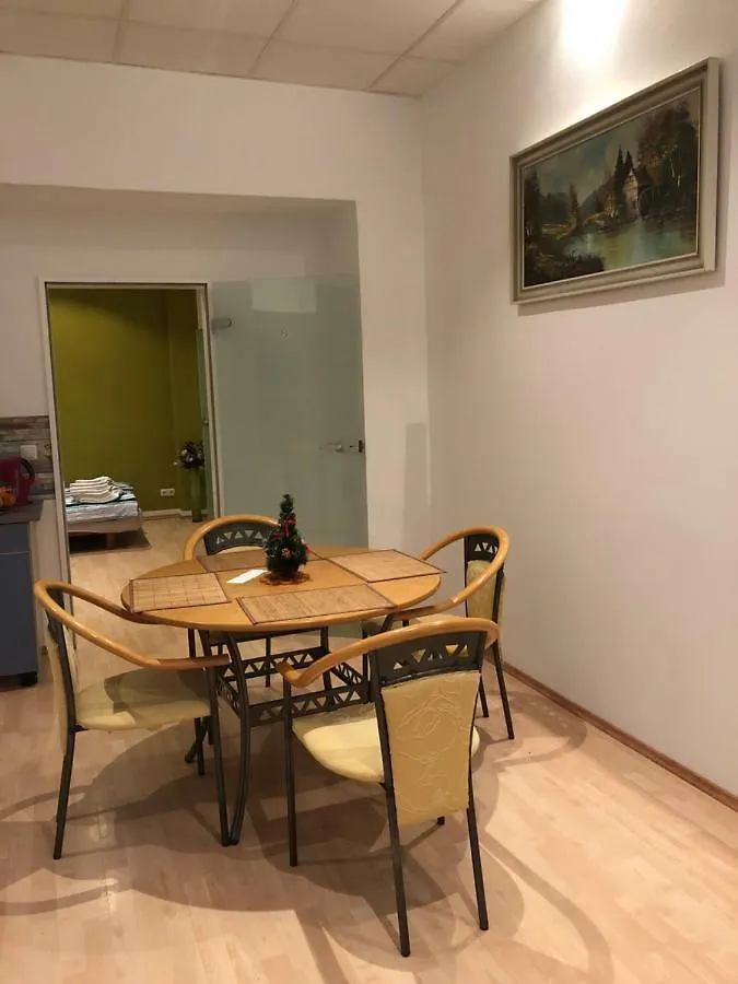 Munich Apartment Harras 0*,